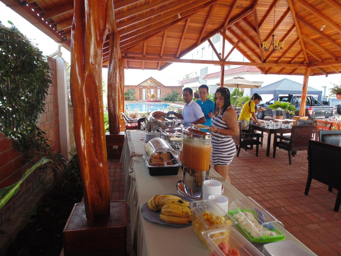 Food & Drinks 2, Hotel Yurak, Archidona