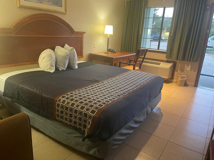 Bedroom 3, Highland Inn Denham Springs Baton Rouge East, Livingston