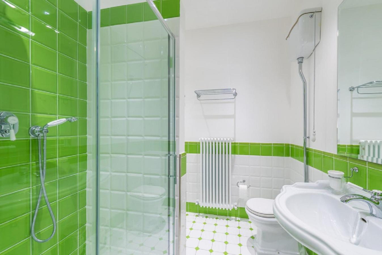Bathroom 4
