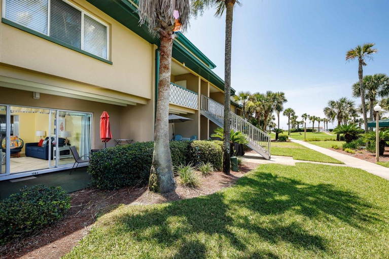 Exterior & Views, 105A - 1BR/1 Bath at Seaspray Condos on Okaloosa Island, Fort Walton Beach, Fl, Okaloosa