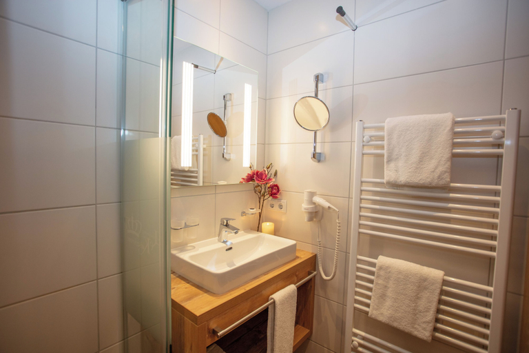 Bathroom 4, Landgasthof Kaiserkrone, Reutte