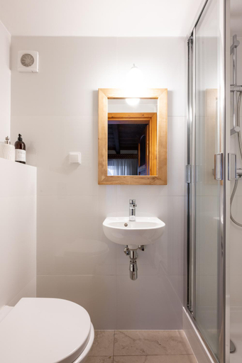 Bathroom 3, Willa Staszelowka, Tatra