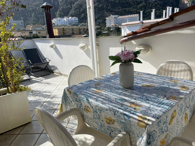 Others 5, DON VALERIO SORRENTO, Napoli