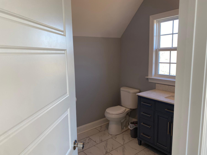 Bathroom 3, La Casa Grande Hosting, Guilford