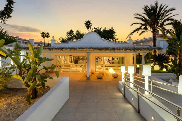 Public Area 2, Hotel Vibra Cala Tarida, Baleares