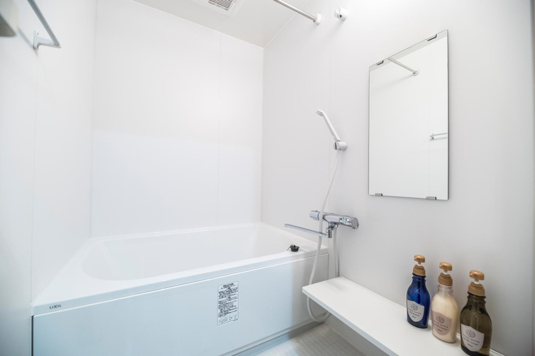 Bathroom 2, KYOSTAY Iroha Toji Main, Kyoto