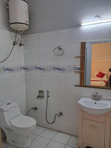 Bathroom 4, Hotel Bhaj Govindam , Dehradun