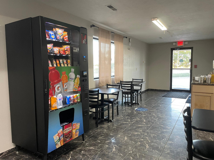 Public Area 2, Days Inn by Wyndham Warrensburg, Johnson
