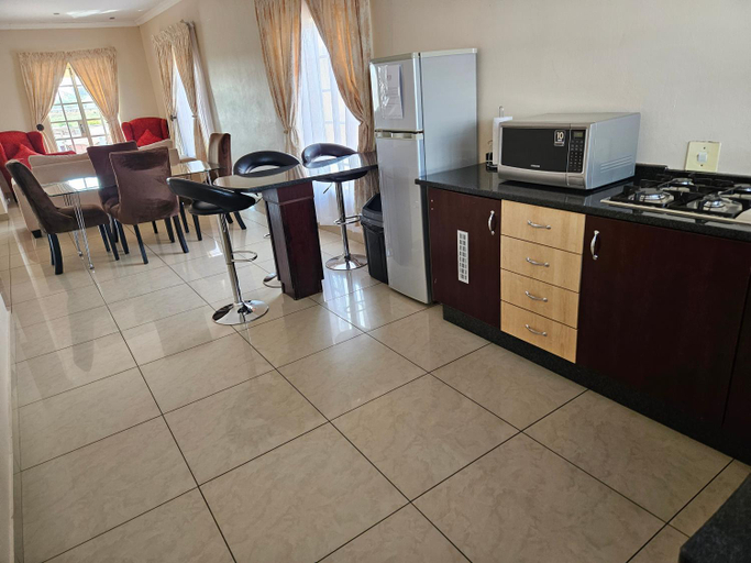 Others 5, Booth Suite Hotel Mafikeng, Ngaka Modiri Molema