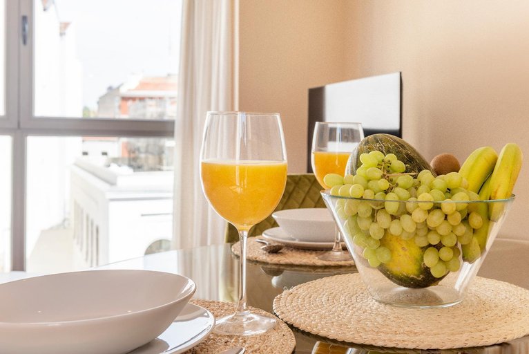 Food & Drinks 5, Luxury apartments in Barrio Palacio, Madrid