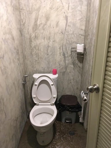 Bathroom 4, Doze Hostel, Muang Chiang Mai