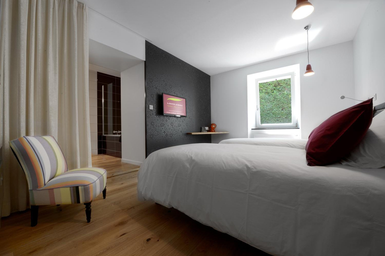 Bedroom 2, La Bonne Auberge, Doubs