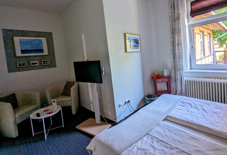 Bedroom 3, Hotel Schweizerhaus, Lübeck