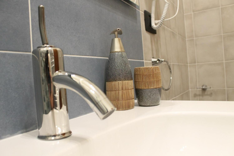 Bathroom 4, B&B Celeste - Palazzo D'Addario, Foggia