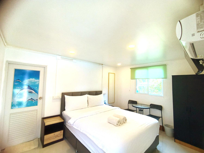 Bedroom 12