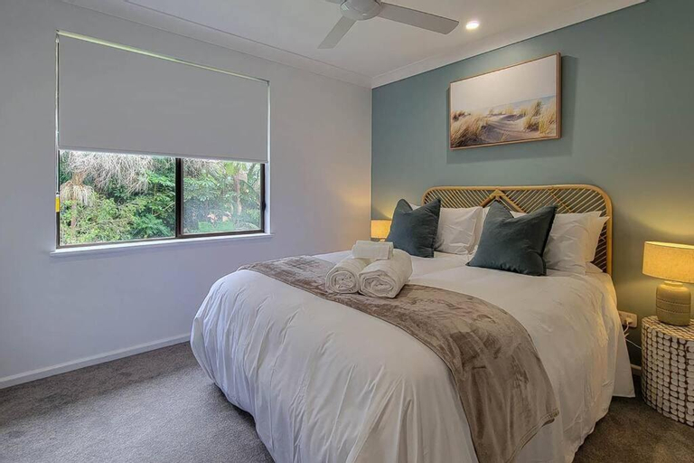 Coastal 3-bedroom home close by the beach, Port Macquarie-Hastings - Pt A