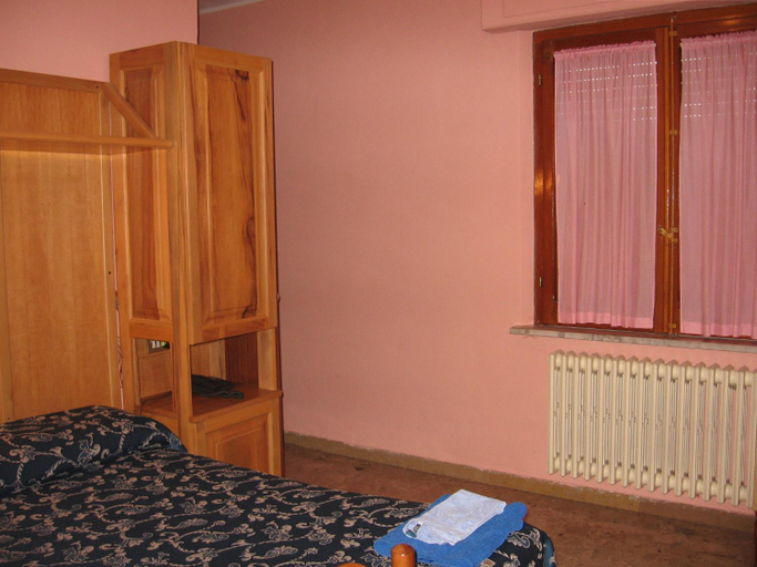 Bedroom 4, Hotel Casale, Teramo