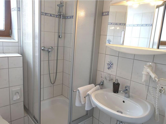Bathroom 5, Hotel-Gasthaus Krone, Bodenseekreis
