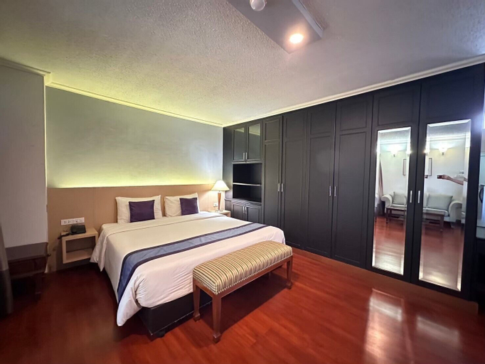 Bedroom 24