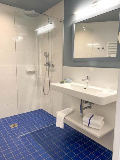 Bathroom 4, Seehotel Enzian, Spittal an der Drau