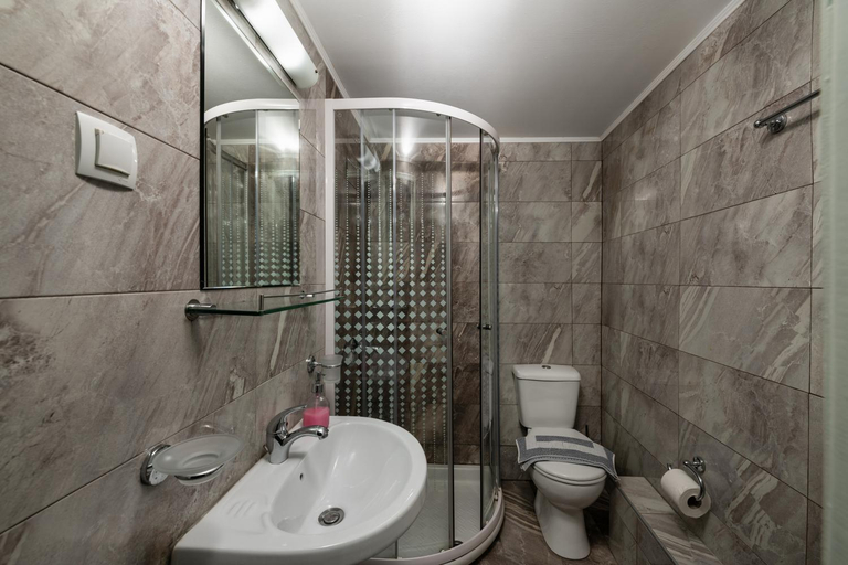 Bathroom 2, Anastasia Apartments, Crete