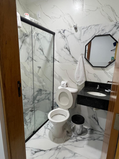 Bathroom 2, Hotel Pousada Colliseu, Aparecida