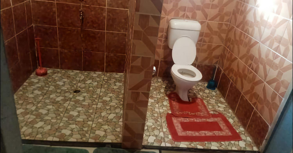 Bathroom 3, Ravita Cove HomeAway from Home HomeStay, Ba
