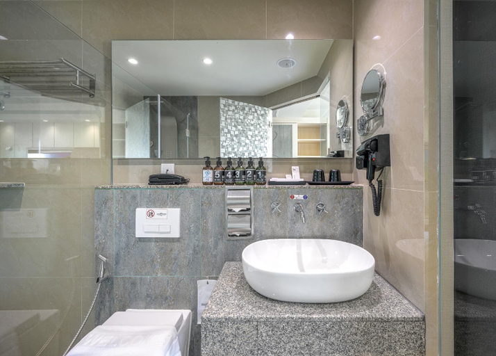 Bathroom 21