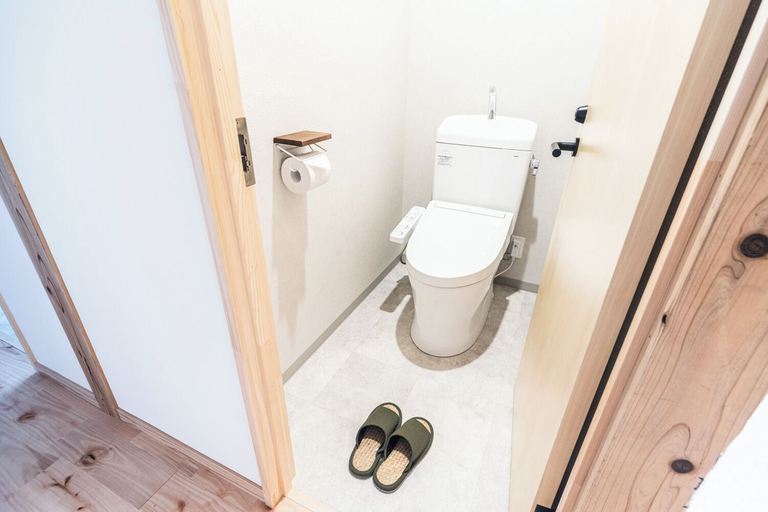 Bathroom 5, Fukuoka Guesthouse CAMP, Fukuoka