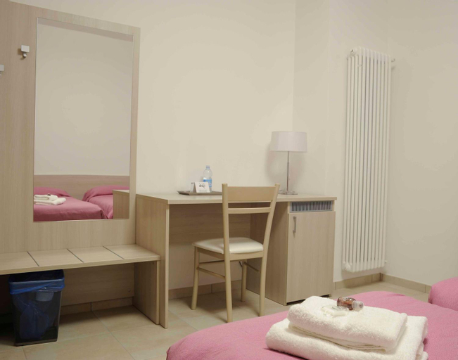 Bedroom 8
