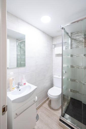 Bathroom 3, Apartamentos GO - Leopoldo Cano Center, Valladolid
