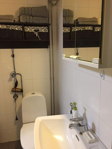 Bathroom, Studio by the river Ivalo, Lapland