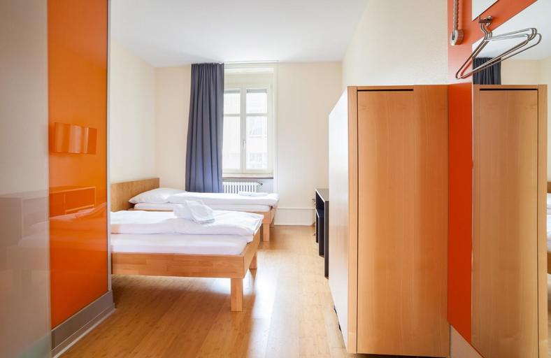 Others 5, easyHotel Basel, Basel