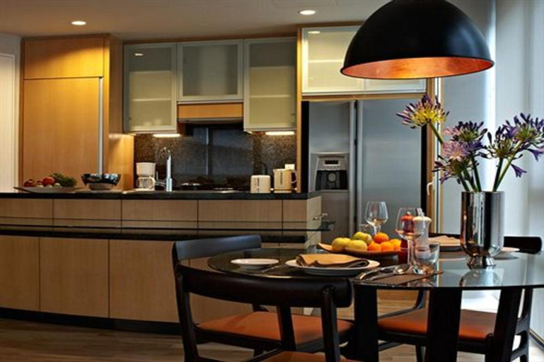Dining Room 11