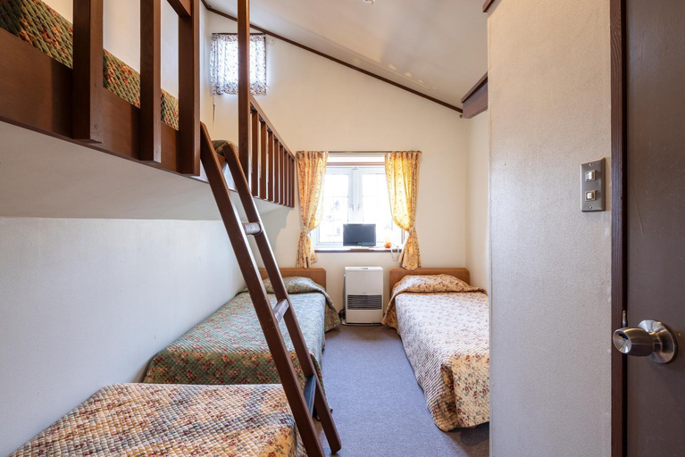Bedroom 3, Pension Rapport, Numata
