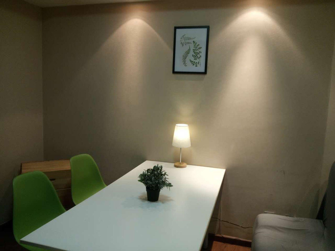 Dining Room 15