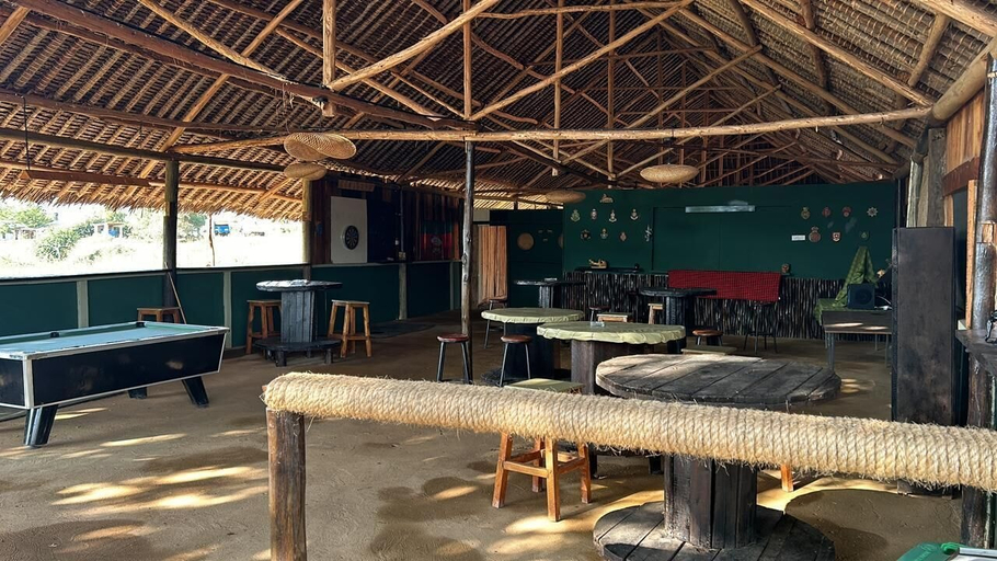 Food & Drinks 3, Baraka Camp, Buuri
