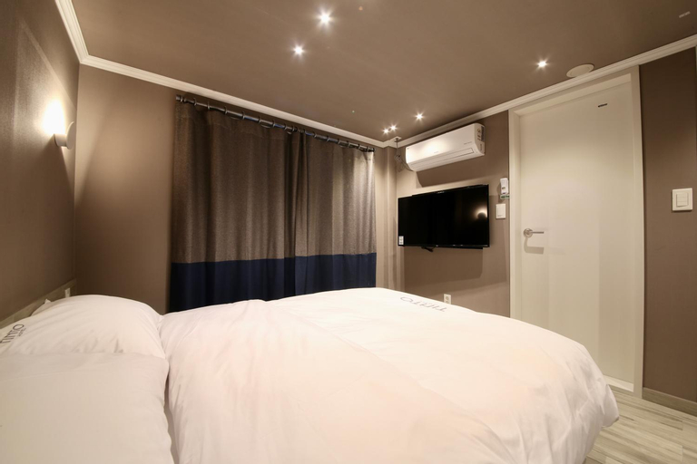 Bedroom 7