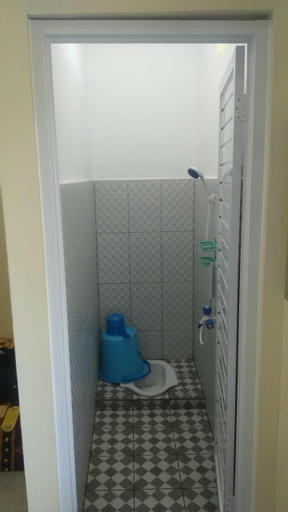 Bathroom 9