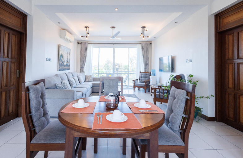 Others 2, Beachfront Apartment, Nyali