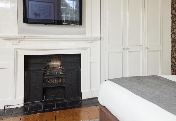 Bedroom 2, Chequers Inn by Greene King Inns, East Sussex