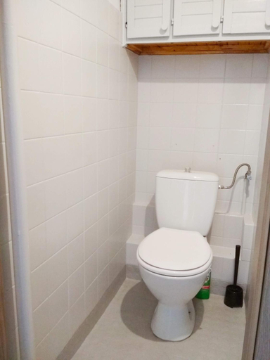 Bathroom 2, Noclegi - ul Sliczna, Środa Śląska