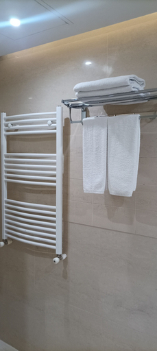Bathroom 3, Golden Palace Hotel, Mtskheta