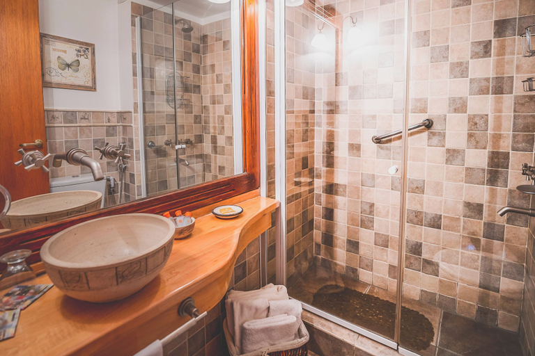Bathroom 5, Tierra de Leyendas Boutique Hotel, Ushuaia