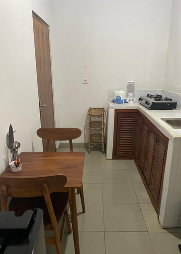Dining Room 4