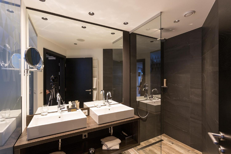 Bathroom 5, Das Marent, Landeck