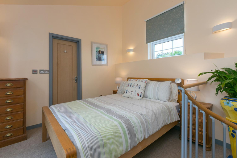 Bedroom 2, The Old Well House, Cornwall