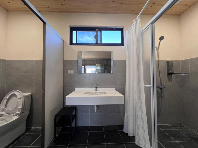 Bathroom 5, Hey Castle B&B, Pingtung