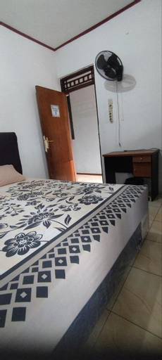 Bedroom 2, FAI Cozy Backpacker Syariah by SPAZIE, Bogor