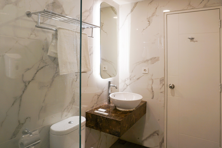 Bathroom 4